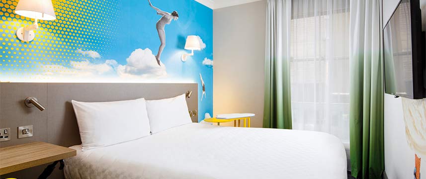 Manchester Portland  by Sunday Guest Room